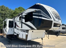 Used 2014 Dutchmen Voltage V3895 available in Byron, Georgia