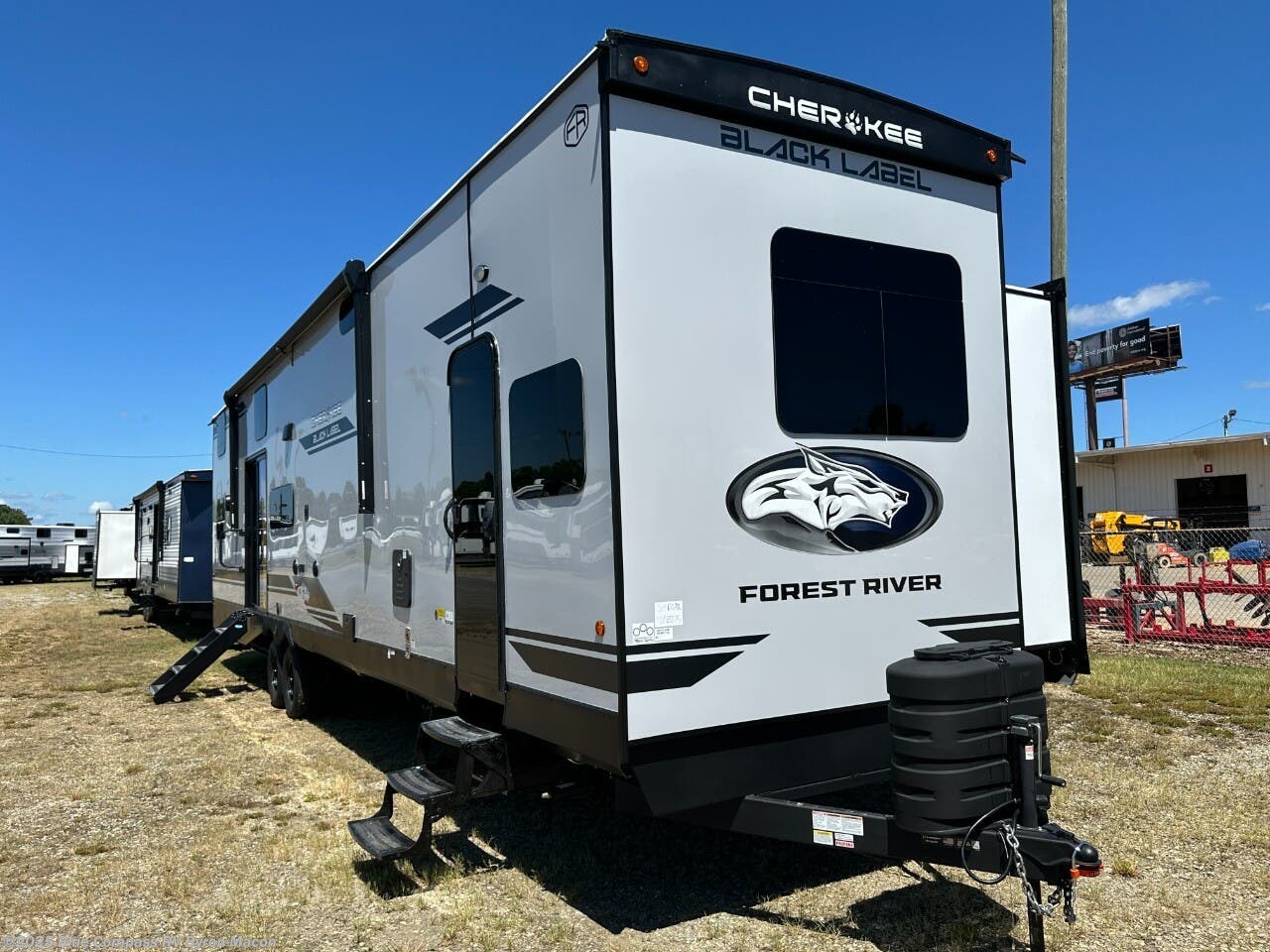 New 2026 Forest River Cherokee Timberwolf Black Label 39DCBL available in Byron, Georgia