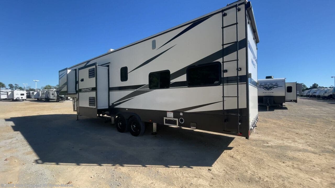 Used 2019 Keystone Impact 367 available in Byron, Georgia