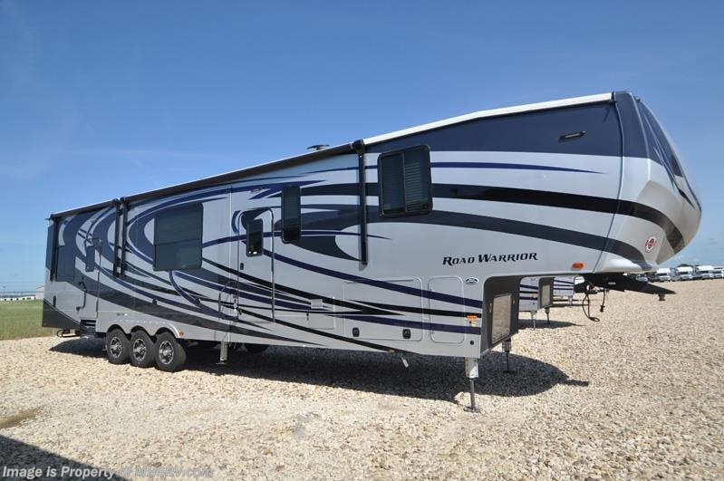 New 2019 Heartland  Road Warrior RW426 Bath & 1/2 W/3 A/Cs, Ext TV & Arctic available in Alvarado, Texas