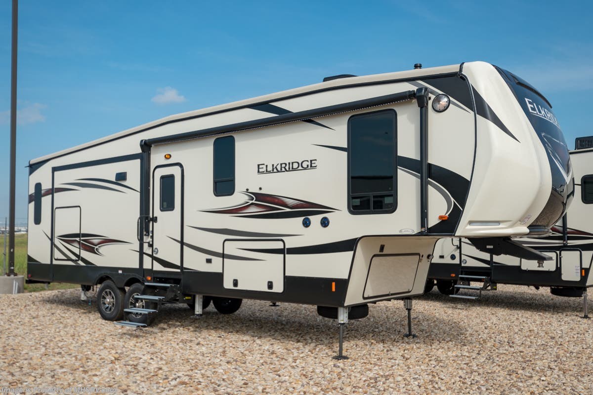 New 2019 Heartland  ElkRidge 31RLK W/ Pwr Leveling, King, 2 A/Cs available in Alvarado, Texas