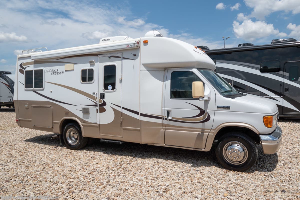 Used 2006  Phoenix Cruiser Class C RV for Sale at MHSRV W/ Slide by Phoenix from Motor Home Specialist in Alvarado, TX