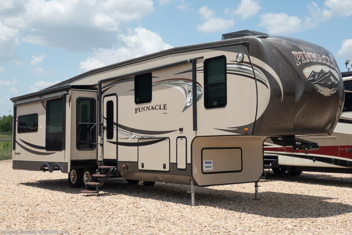 Used 2014 Jayco Pinnacle 36REQS available in Alvarado, Texas