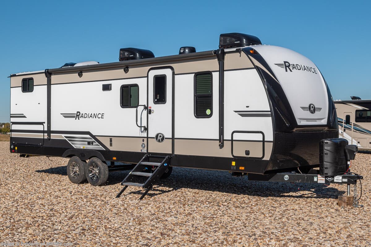 New 2020 Cruiser RV Radiance Ultra-Lite 28QD available in Alvarado, Texas