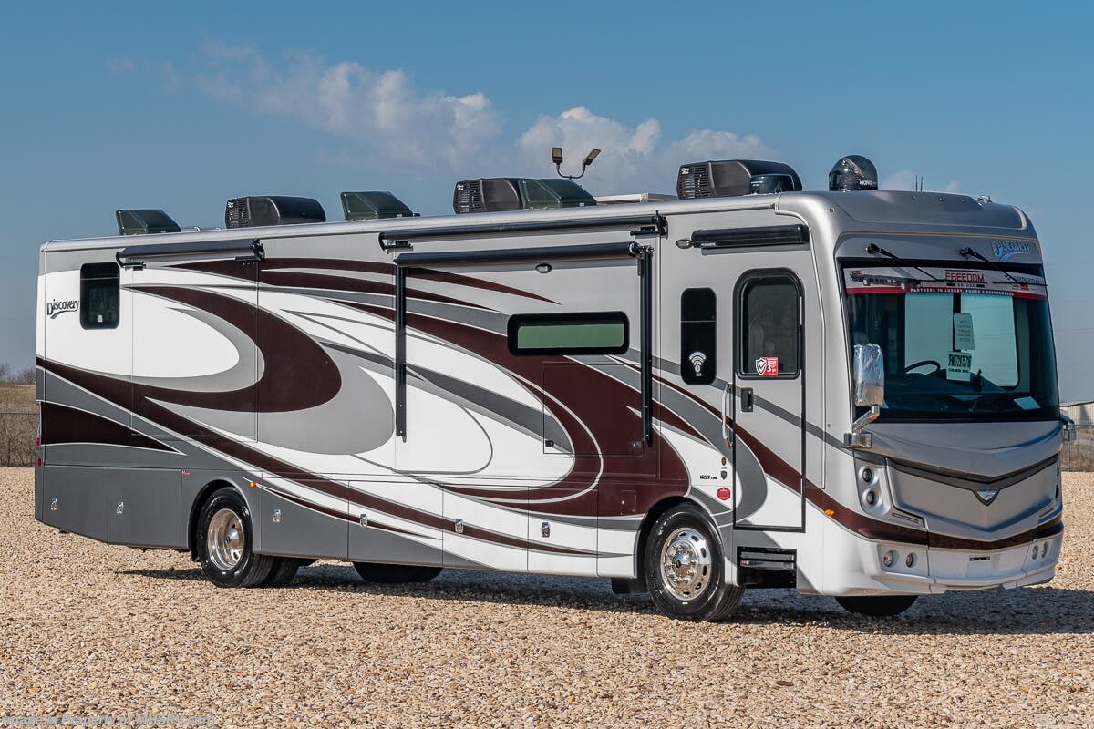New 2021 Fleetwood Discovery 38K available in Alvarado, Texas