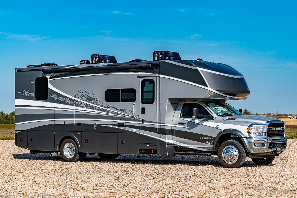 New 2021 Dynamax Corp Isata 5 Series 30FW available in Alvarado, Texas