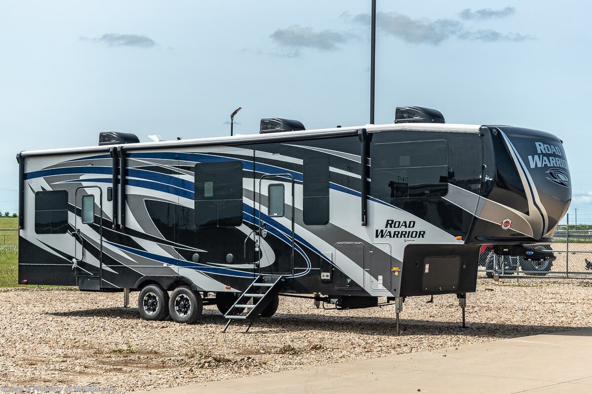 New 2021 Heartland Road Warrior 351RW available in Alvarado, Texas