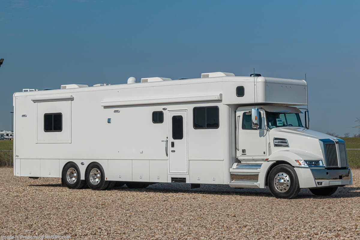 Used 2021 Show Hauler MotorCoach 36KQSSL available in Alvarado, Texas