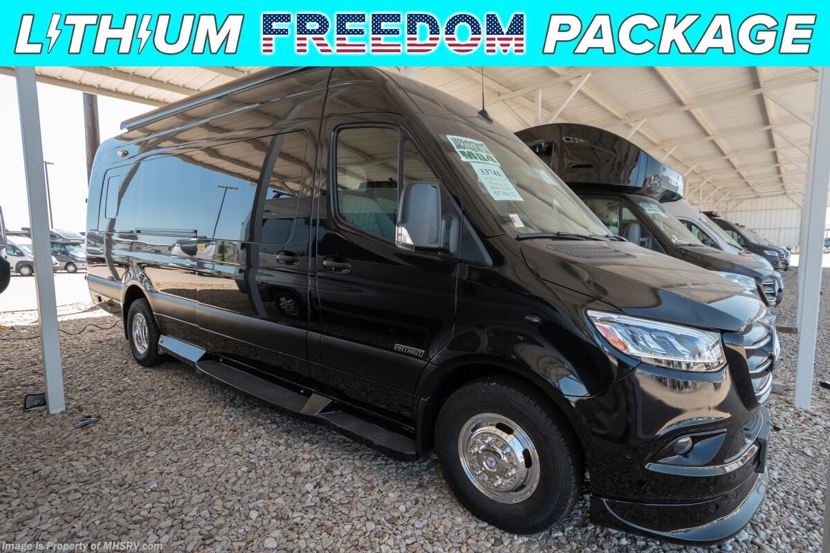 New 2023 American Coach Patriot MD4 available in Alvarado, Texas