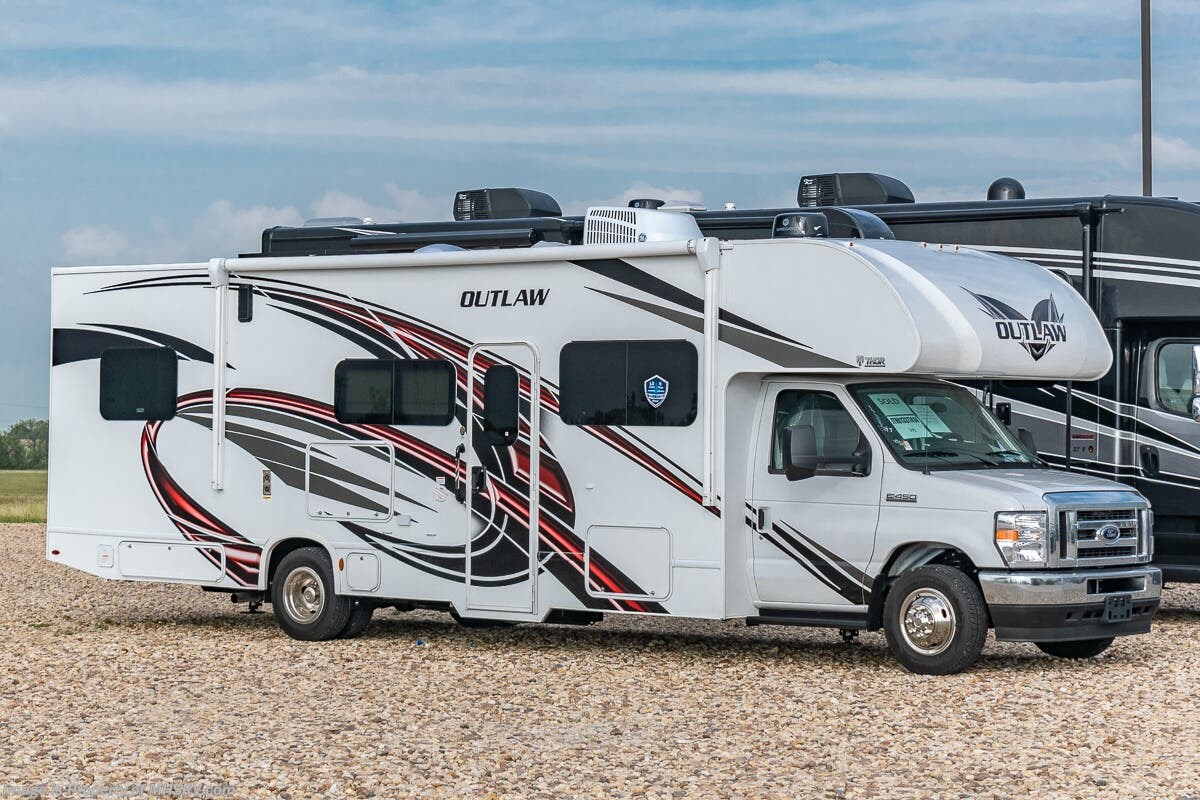 New 2022 Thor Motor Coach Outlaw 29J available in Alvarado, Texas