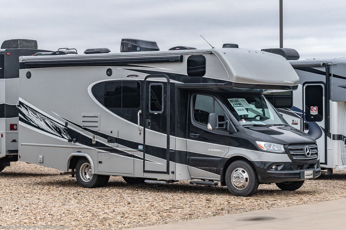 New 2022 Dynamax Corp Isata 3 Series 24FW available in Alvarado, Texas