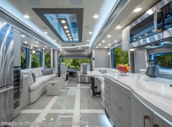 New 2022 Foretravel Realm Presidential Luxury Villa Master Suite (LVMS) Bath & 1/2 available in Alvarado, Texas