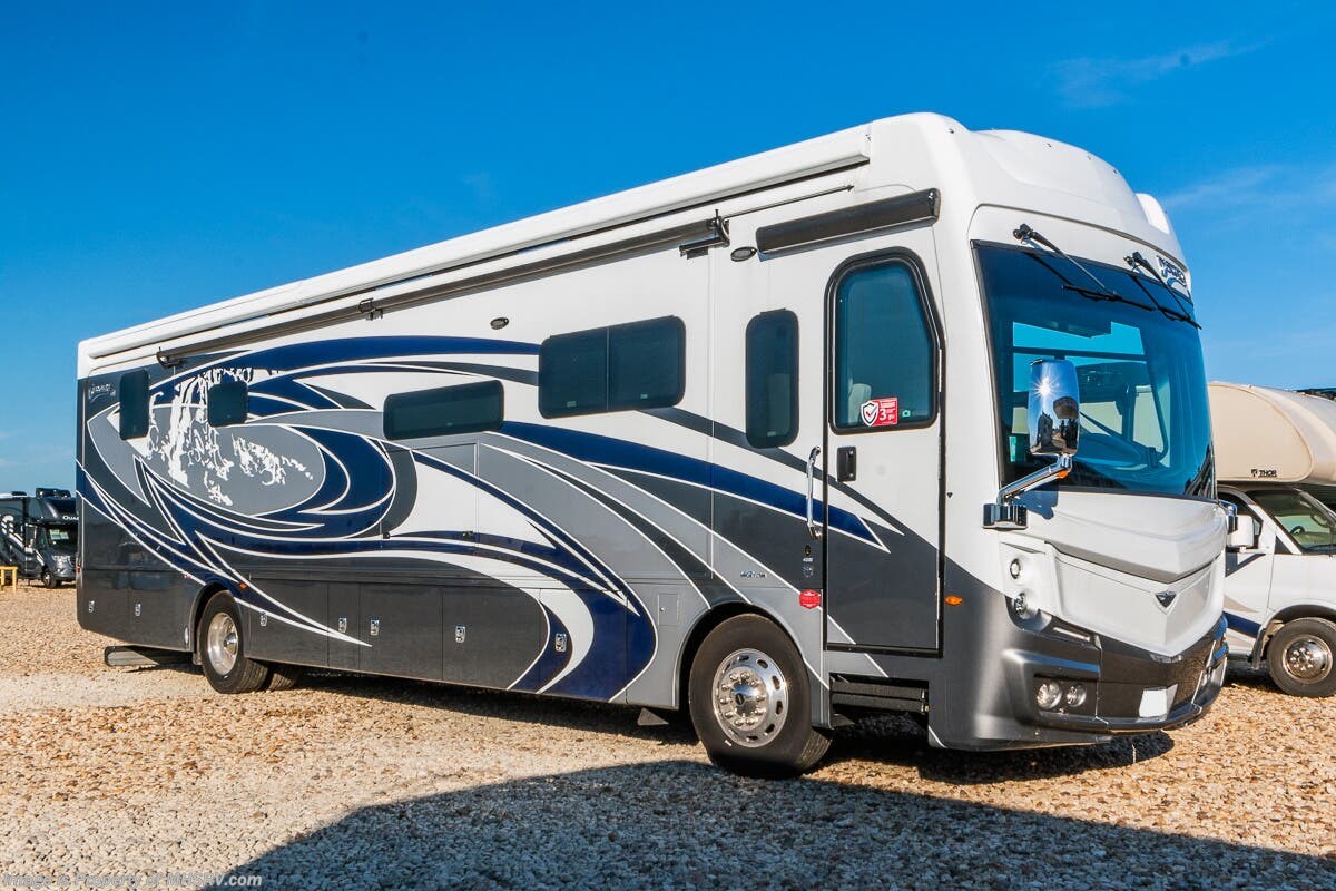 Used 2022 Fleetwood Discovery LXE 40M available in Alvarado, Texas