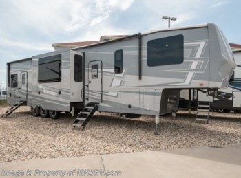 New 2022 Heartland Road Warrior 3965RW available in Alvarado, Texas
