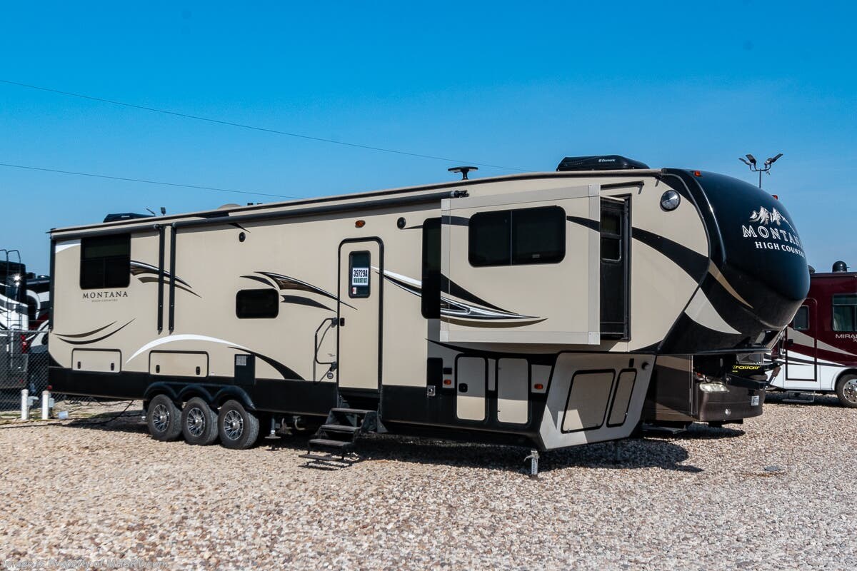 Used 2017 Keystone Montana MN381TH available in Alvarado, Texas