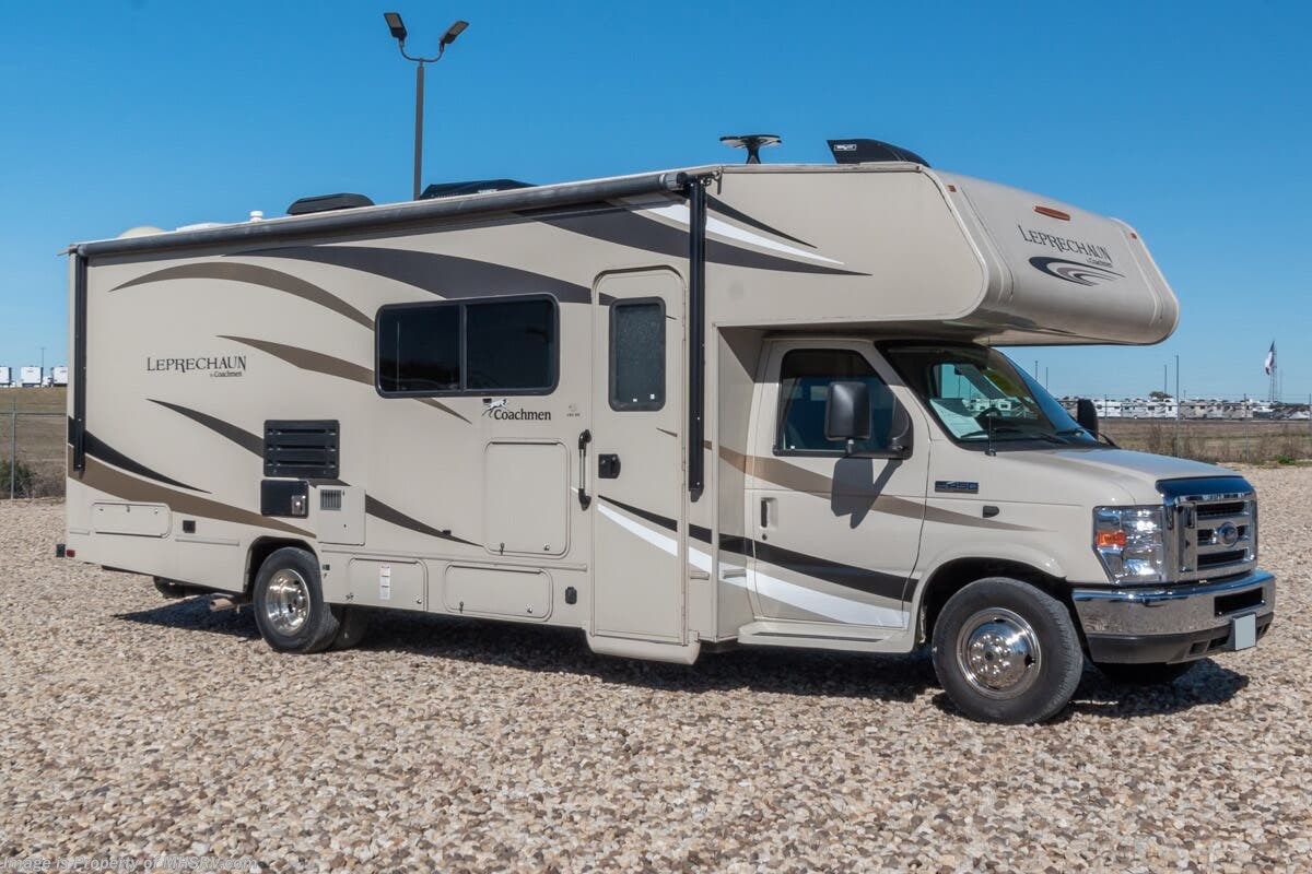 Used 2019  Coachmen Leprechaun 280BH by Coachmen from Motor Home Specialist in Alvarado, TX