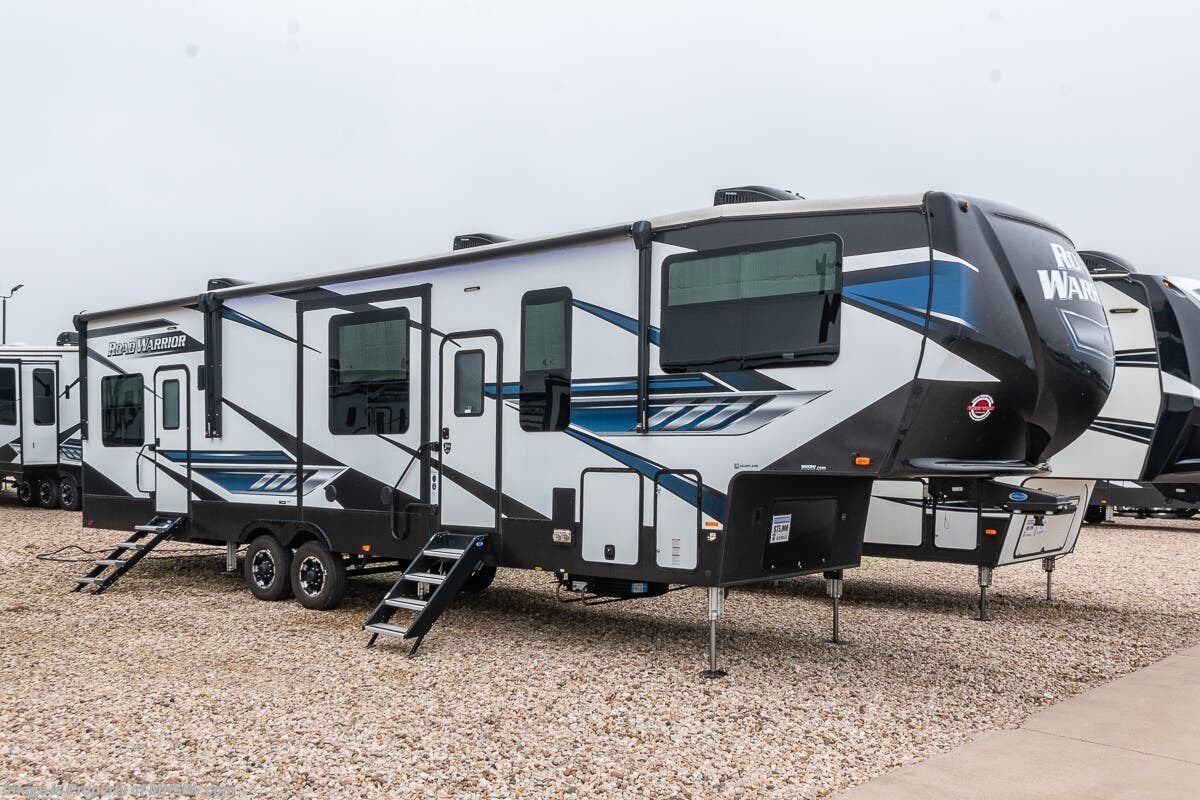 Used 2021 Heartland Road Warrior RW 351 available in Alvarado, Texas