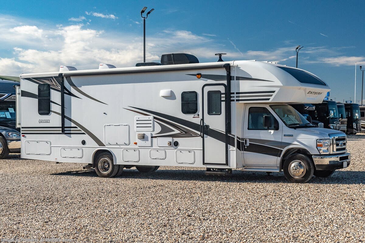 Used 2019  Entegra Coach Odyssey 30Z by Entegra Coach from Motor Home Specialist in Alvarado, TX