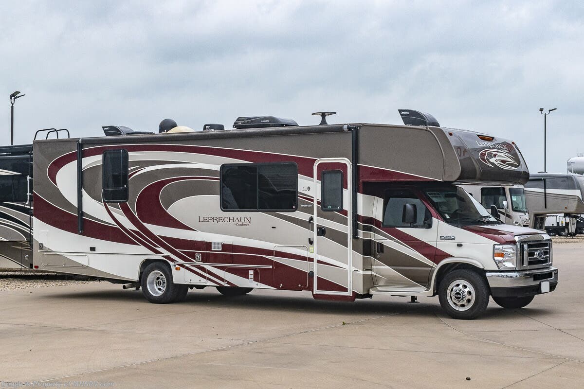 Used 2018  Coachmen Leprechaun 311FS by Coachmen from Motor Home Specialist in Alvarado, TX