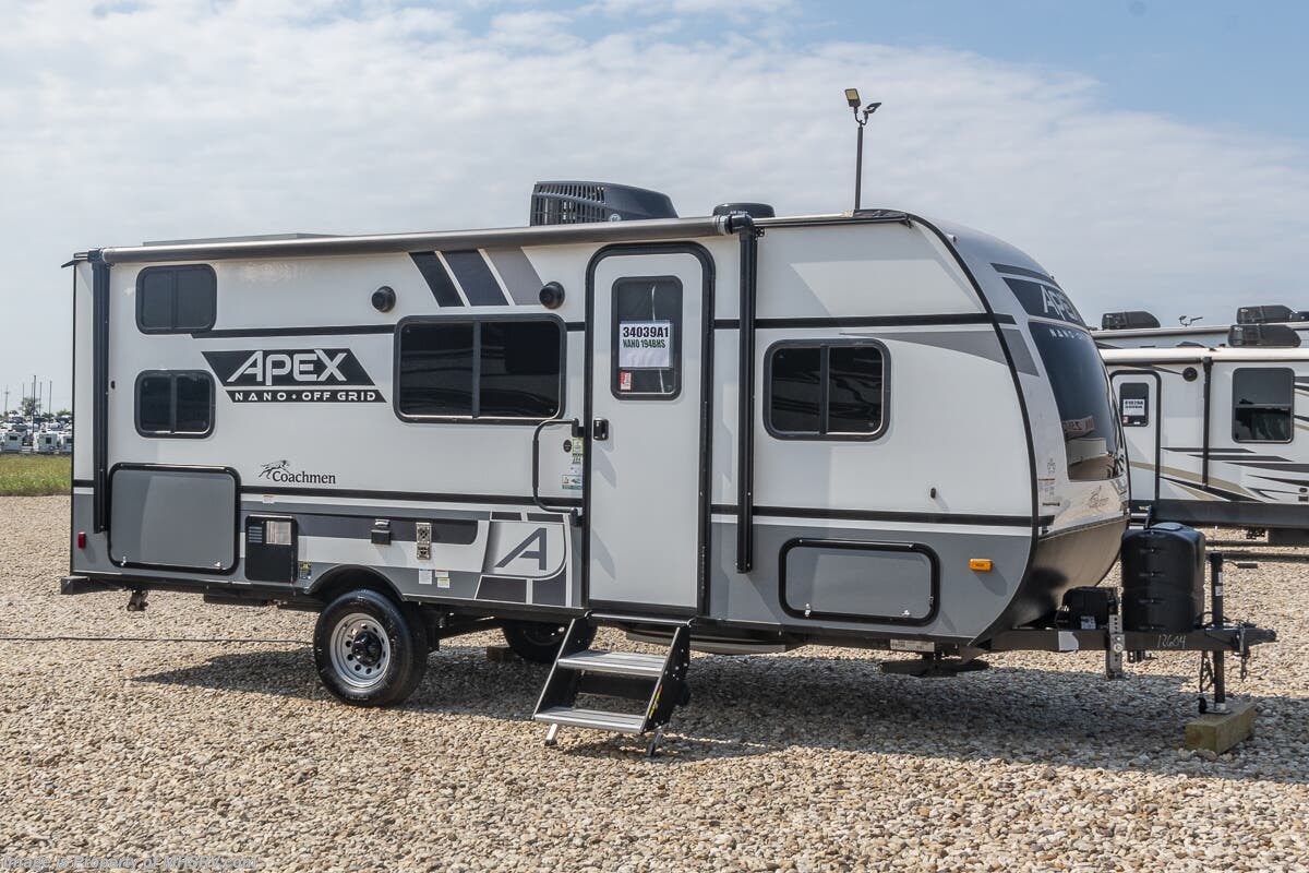 Used 2022  Coachmen Apex 194BHS by Coachmen from Motor Home Specialist in Alvarado, TX