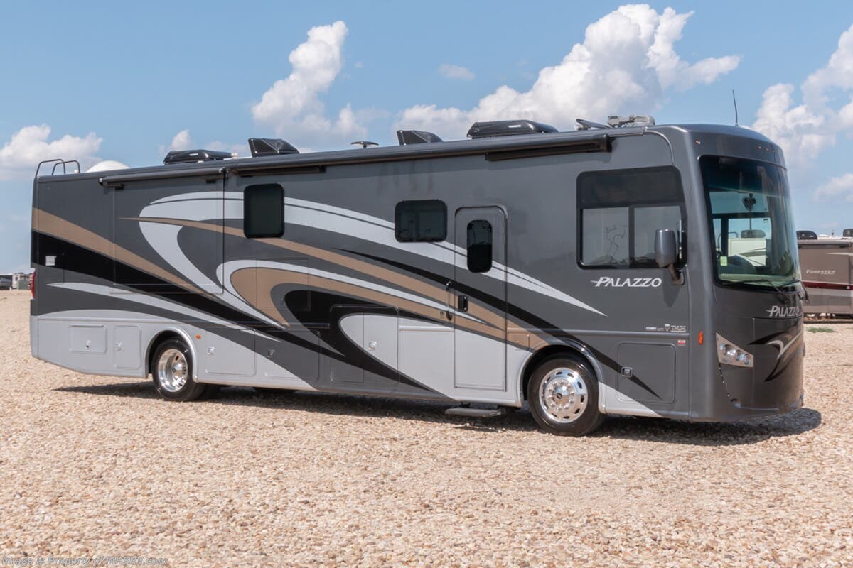 Used 2018 Thor Motor Coach Palazzo 36.3 available in Alvarado, Texas