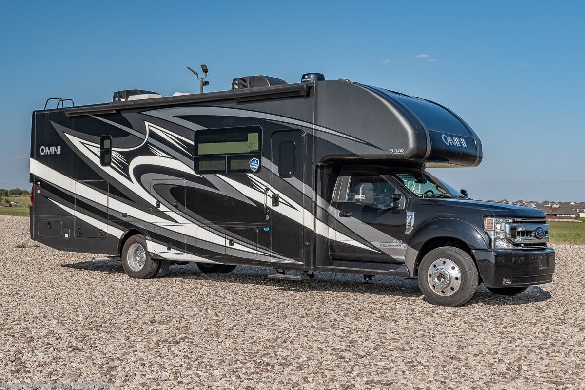 New 2023 Thor Motor Coach Omni SV34 available in Alvarado, Texas