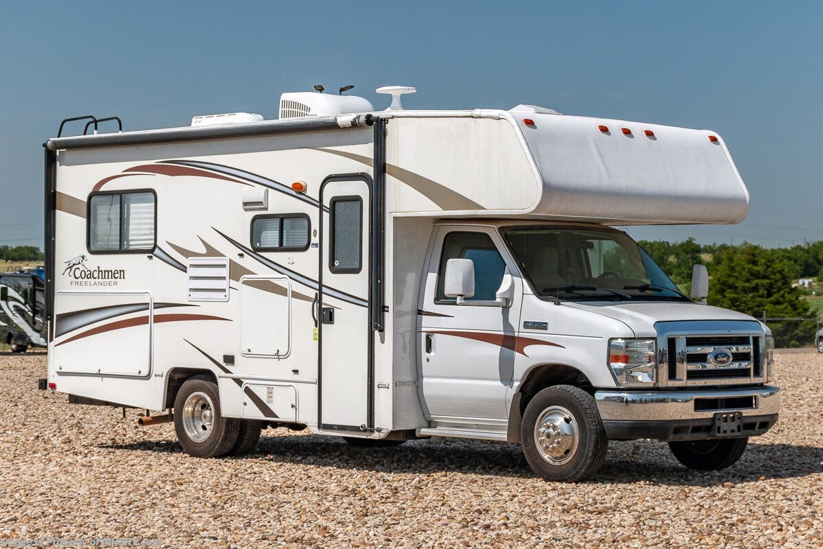 Used 2014  Coachmen Freelander 21QB by Coachmen from Motor Home Specialist in Alvarado, TX