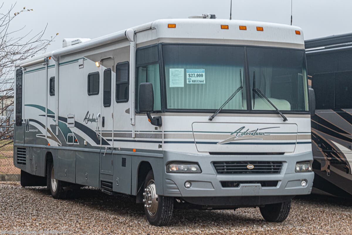 Used 2004  Winnebago Adventurer 37B by Winnebago from Motor Home Specialist in Alvarado, TX