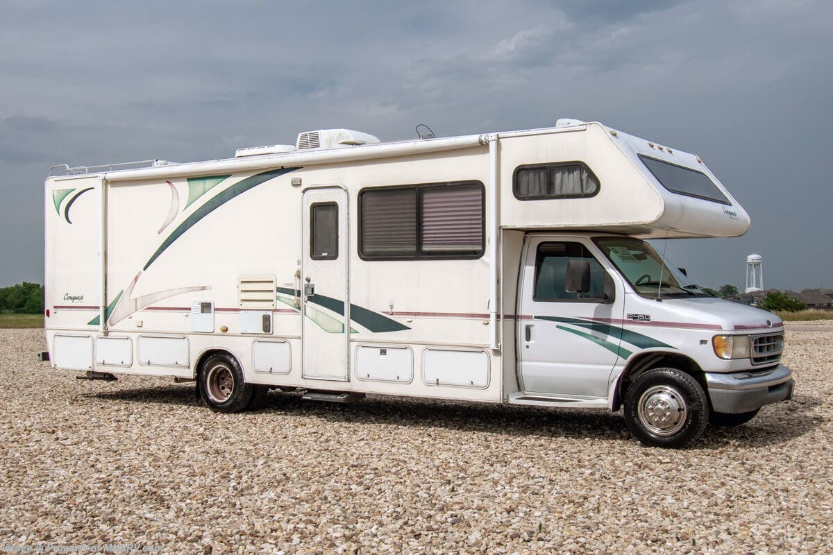Used 2000  Gulf Stream Conquest 6302 by Gulf Stream from Motor Home Specialist in Alvarado, TX