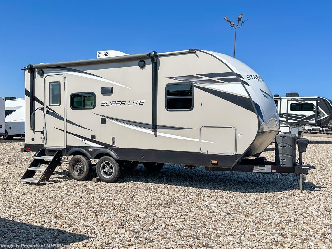 Used 2022 Starcraft Super Lite 212FB available in Alvarado, Texas