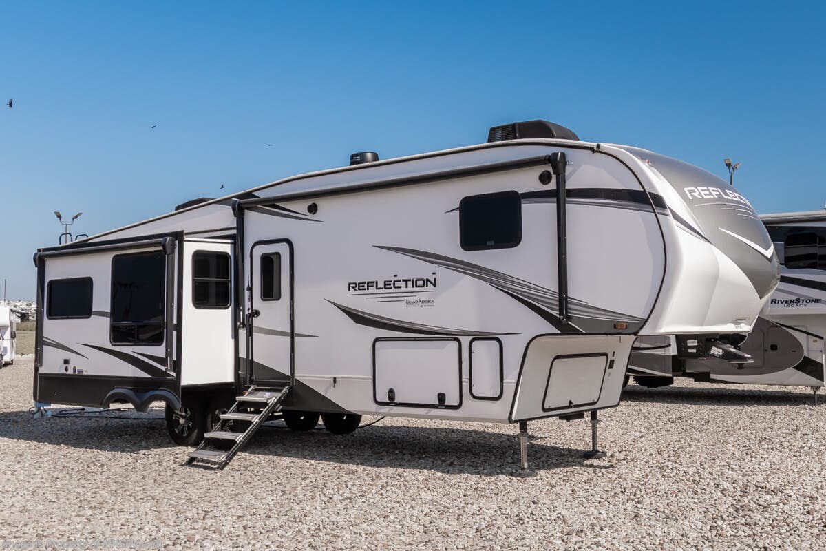 Used 2023 Grand Design Reflection 337RLS available in Alvarado, Texas