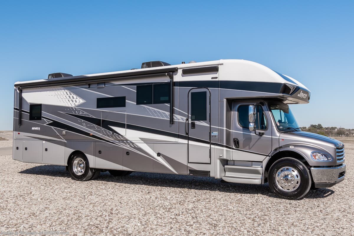 Used 2025 Jayco Seneca 37M available in Alvarado, Texas