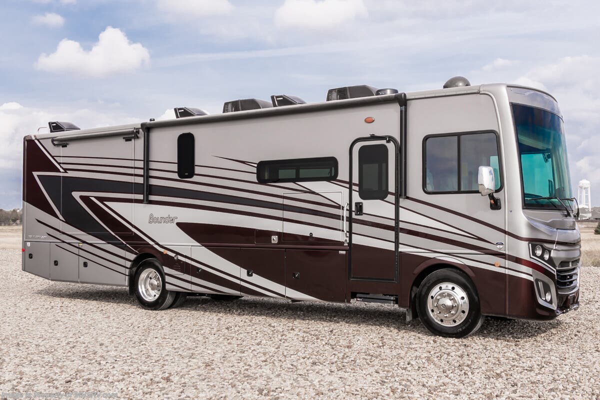 Used 2024 Fleetwood Bounder 35K available in Alvarado, Texas