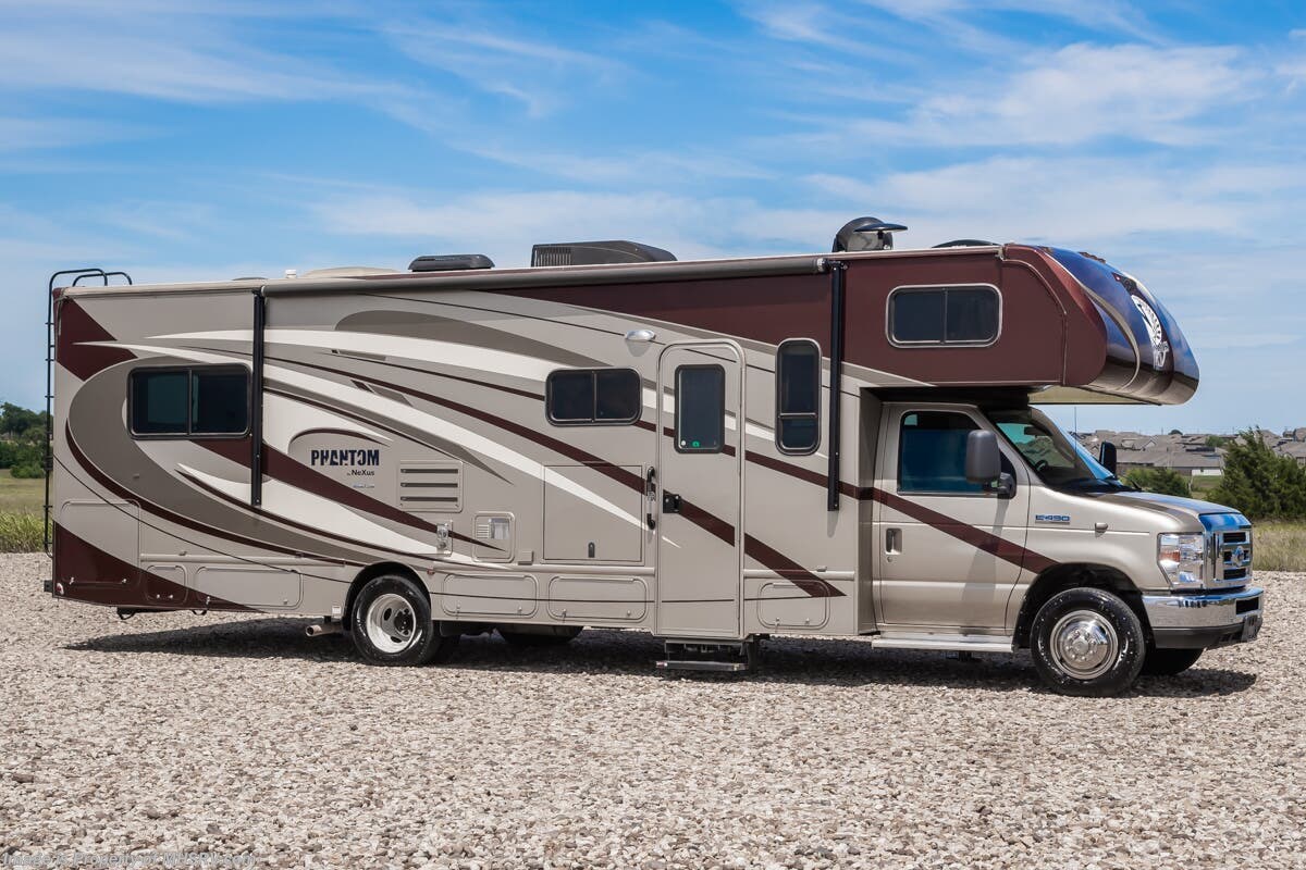 Used 2019 Nexus Phantom 31P available in Alvarado, Texas