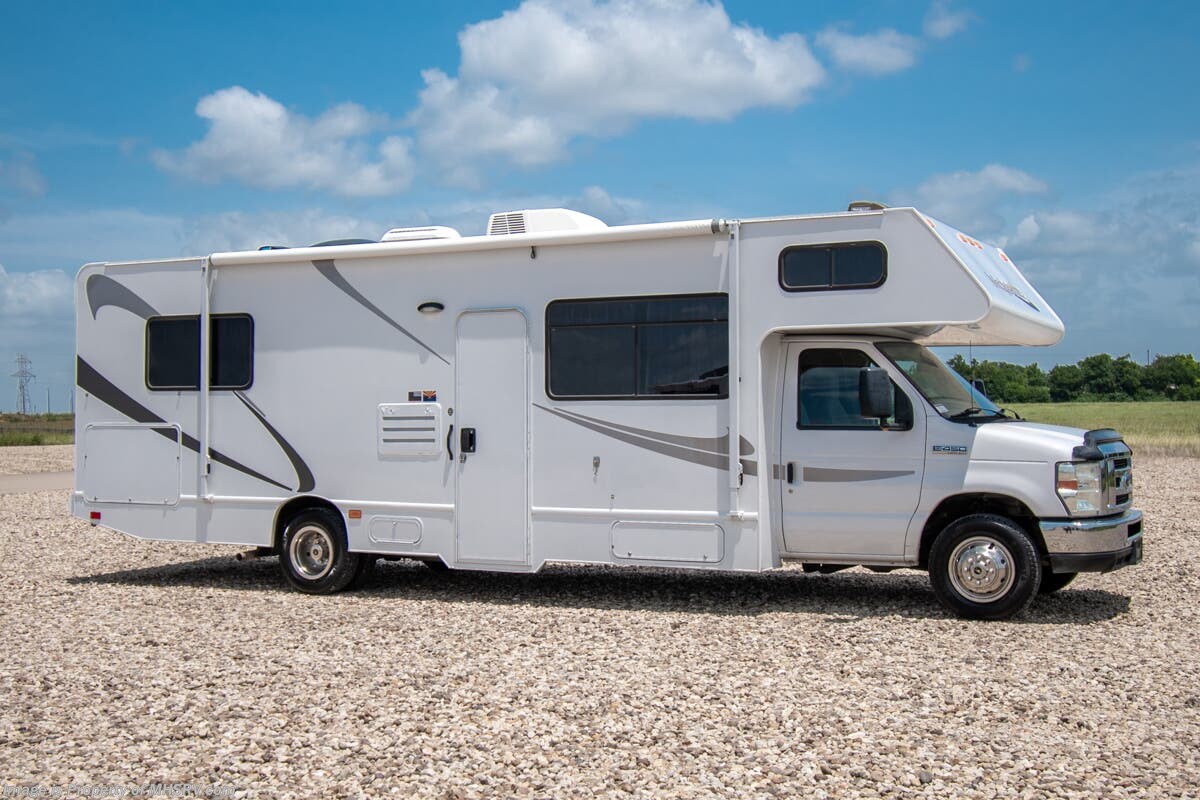 Used 2017 Thor Motor Coach Majestic 28A available in Alvarado, Texas