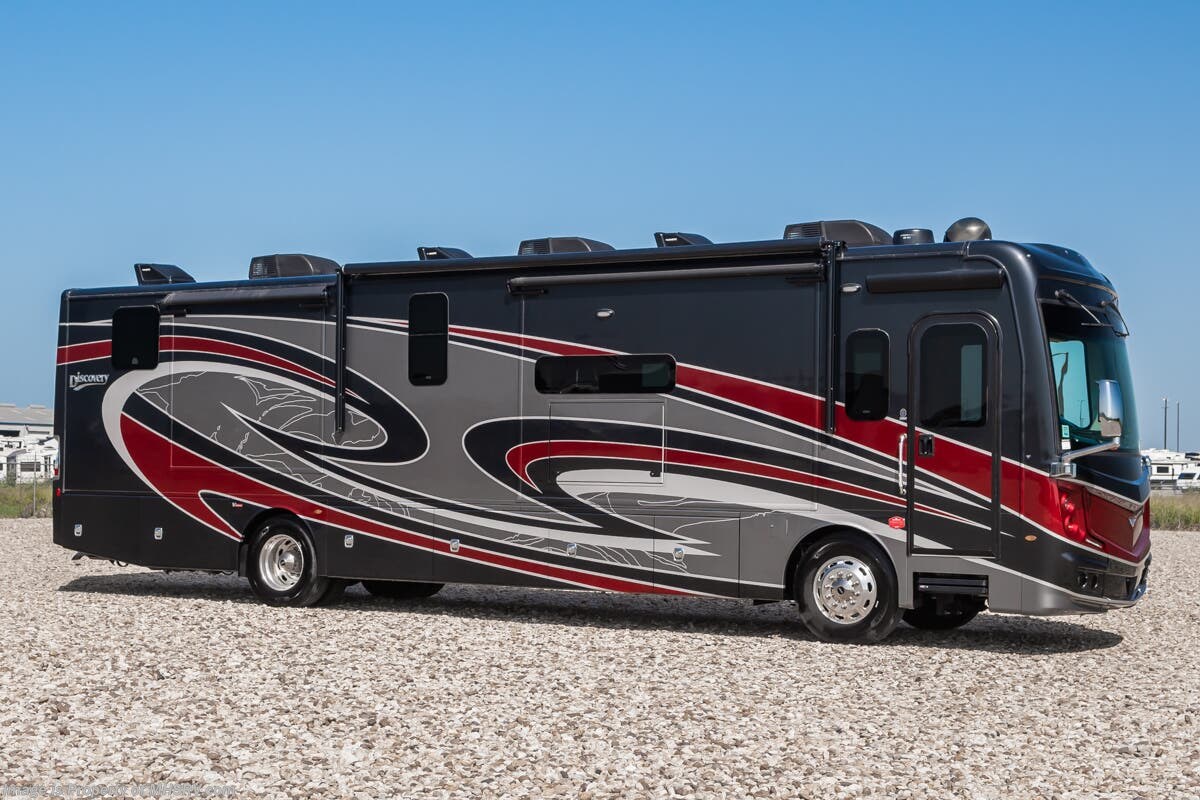 Used 2024 Fleetwood Discovery 38N available in Alvarado, Texas