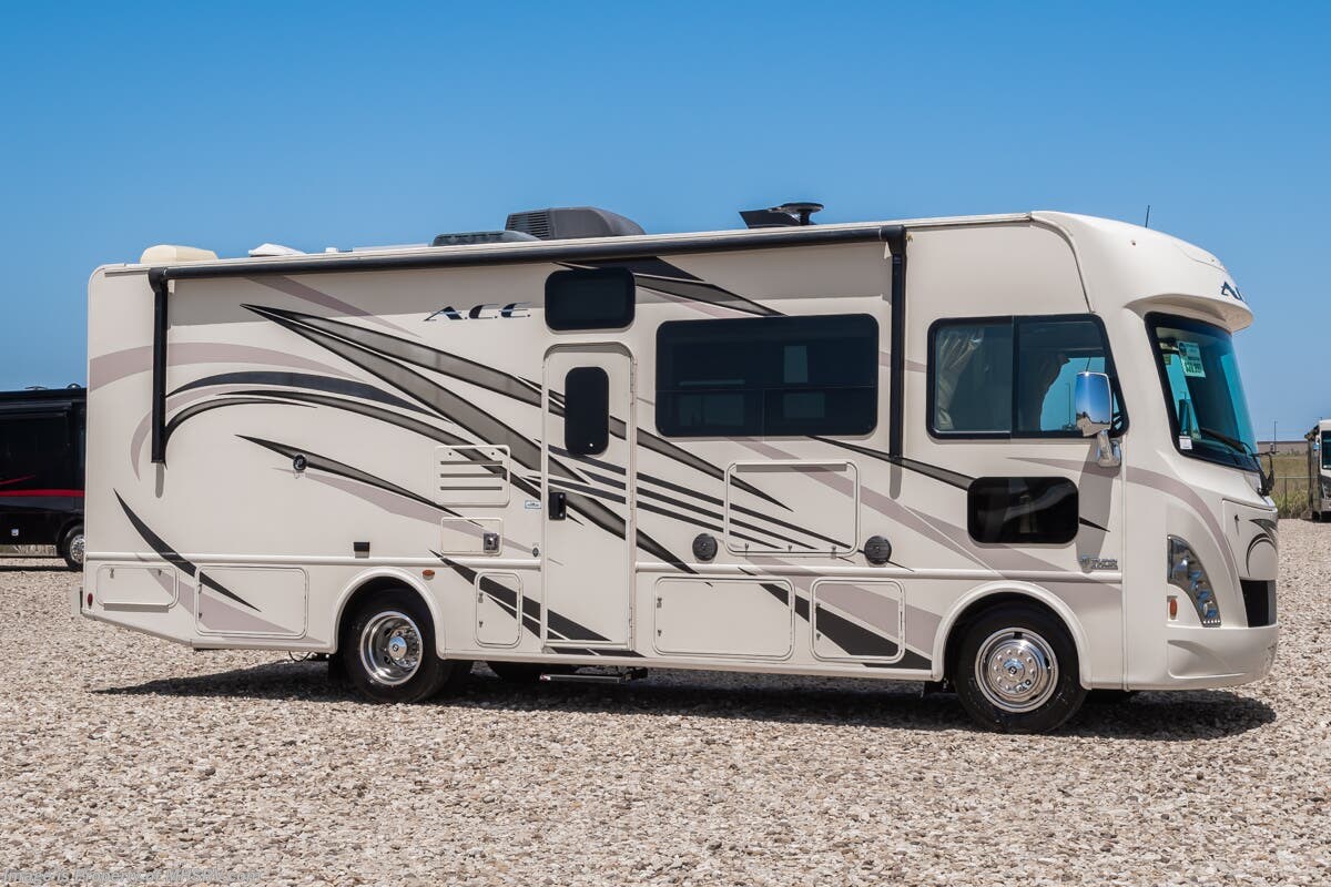 Used 2018 Thor Motor Coach A.C.E. 27.2 available in Alvarado, Texas