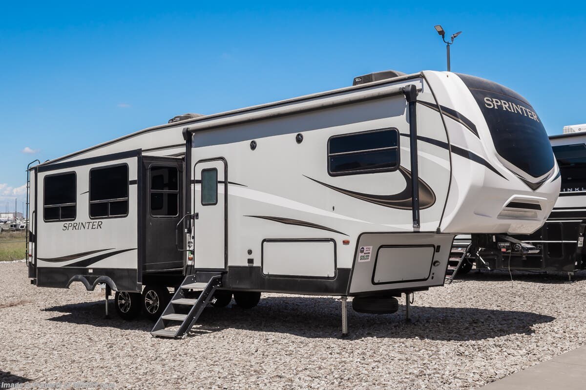 Used 2022 Keystone Sprinter 32BH available in Alvarado, Texas