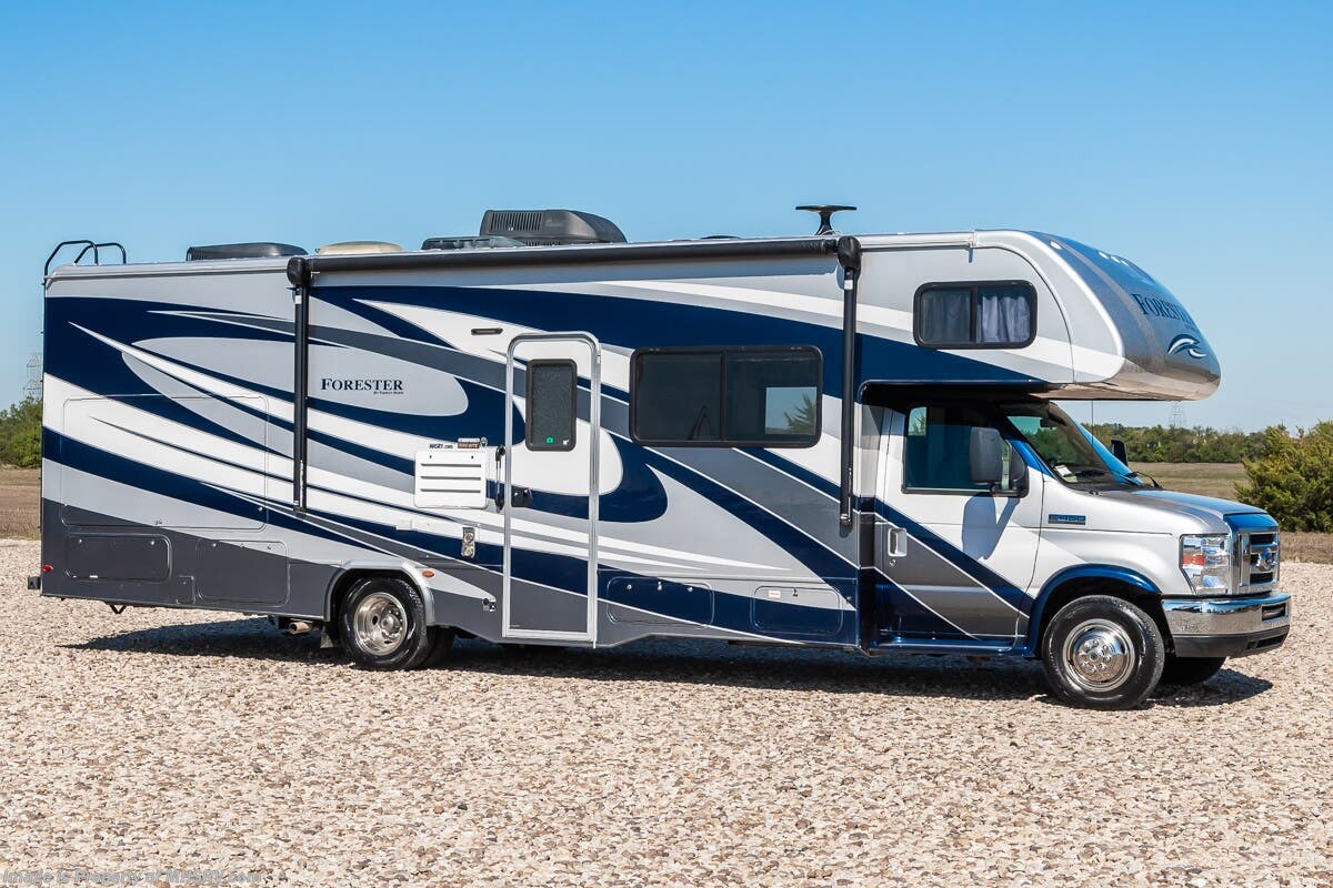 Used 2018  Forest River Forester 2861DS by Forest River from Motor Home Specialist in Alvarado, TX