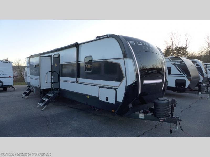 New 2026 CrossRoads Sunset Trail 331BH available in Belleville, Michigan