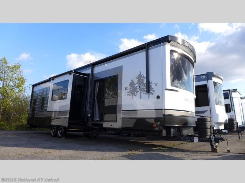 New 2025 CrossRoads Redwood Regency RW3881FKL available in Belleville, Michigan