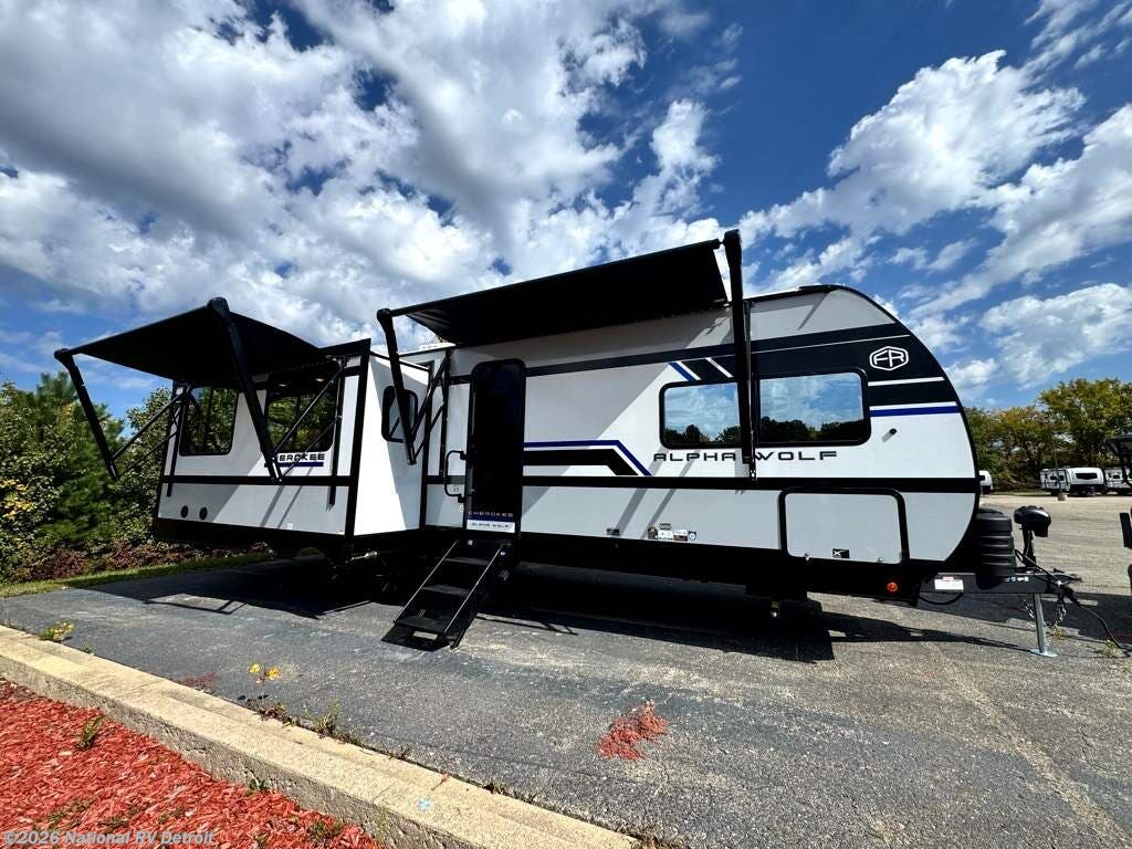 New 2027 Forest River Cherokee Alpha Wolf 28RLX available in Belleville, Michigan