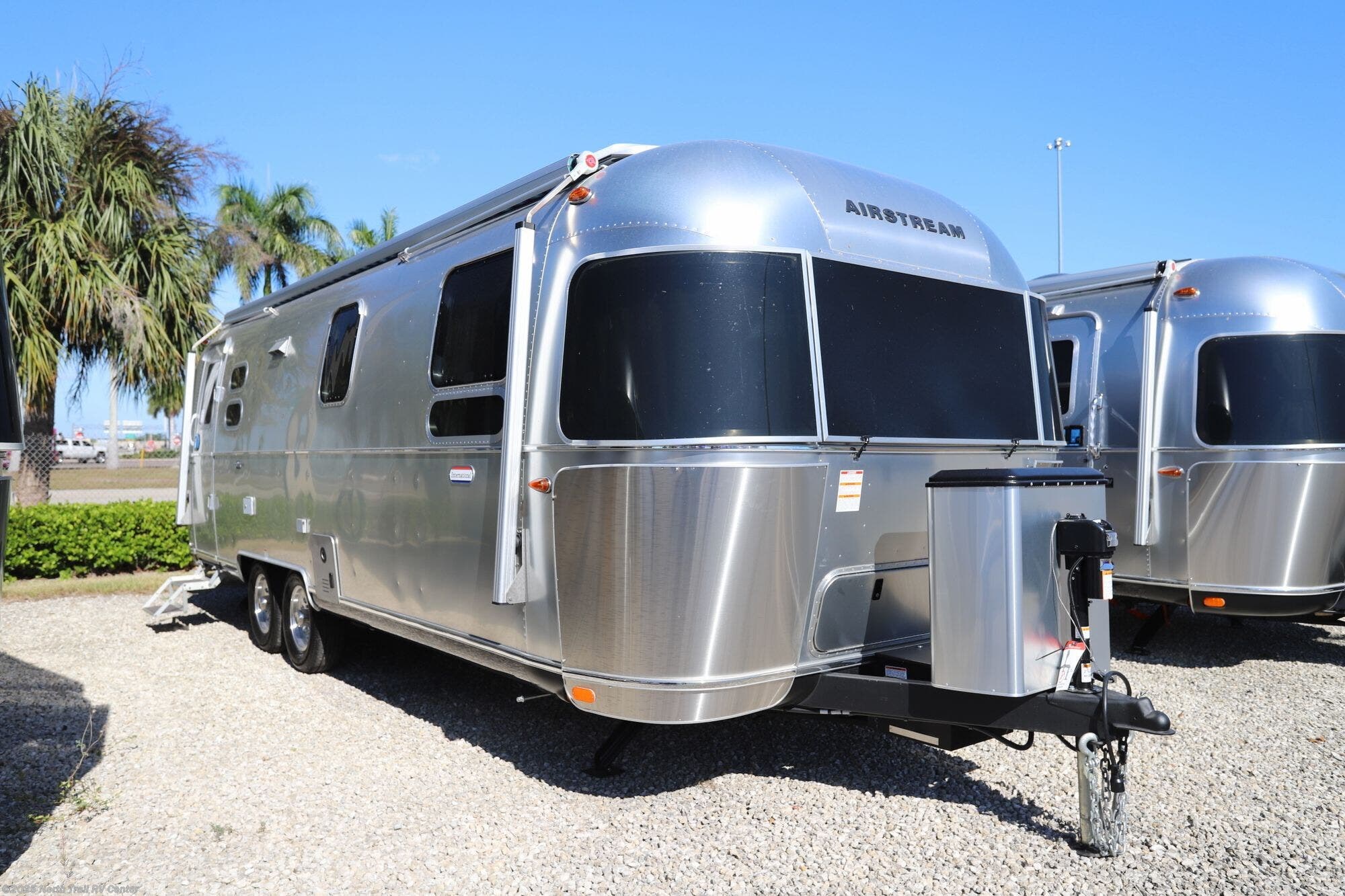 New 2026 Airstream International 27FB available in Fort Myers, Florida