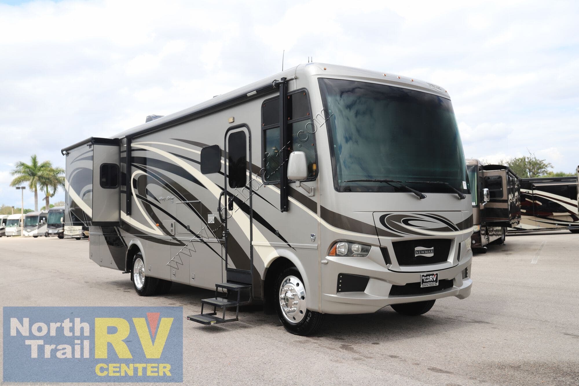 Used 2019 Newmar Bay Star 3124 available in Fort Myers, Florida