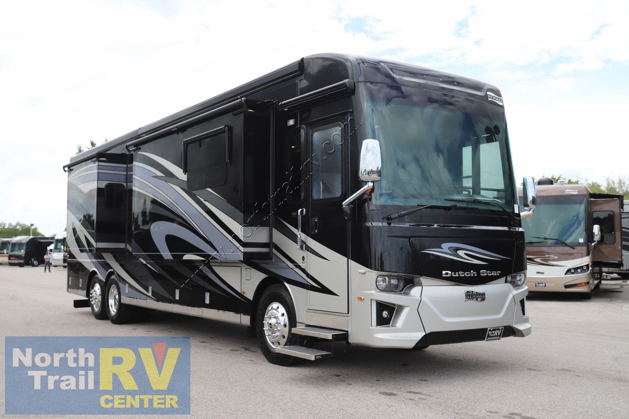 Used 2019 Newmar Dutch Star 4018 available in Fort Myers, Florida