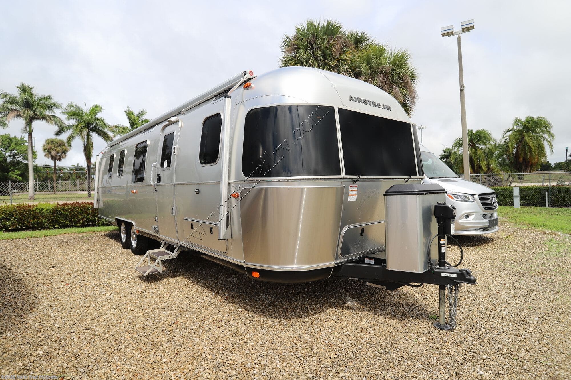 Used 2024 Airstream Classic 33FB TWIN available in Fort Myers, Florida