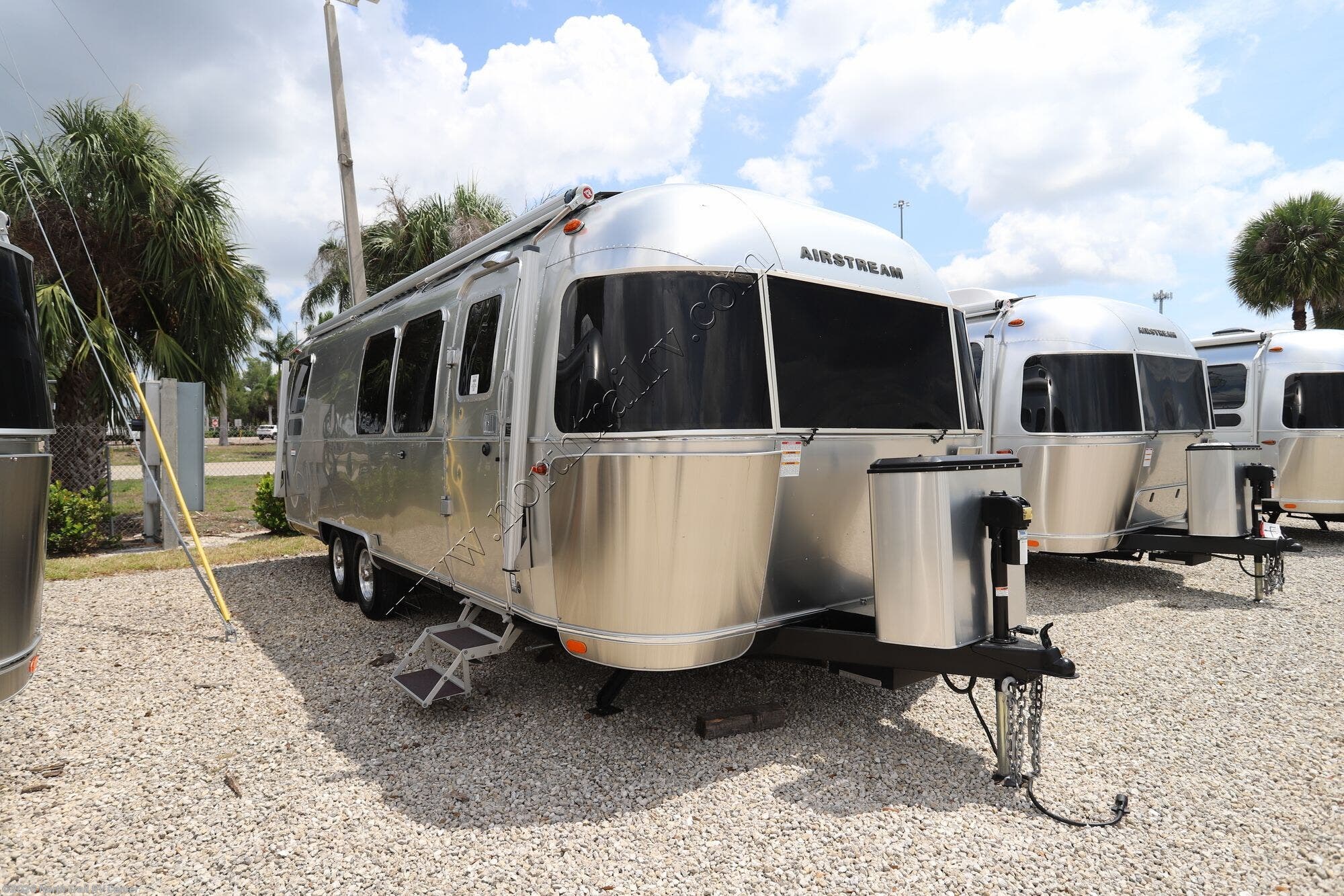 Used 2023 Airstream International 28RBQ available in Fort Myers, Florida