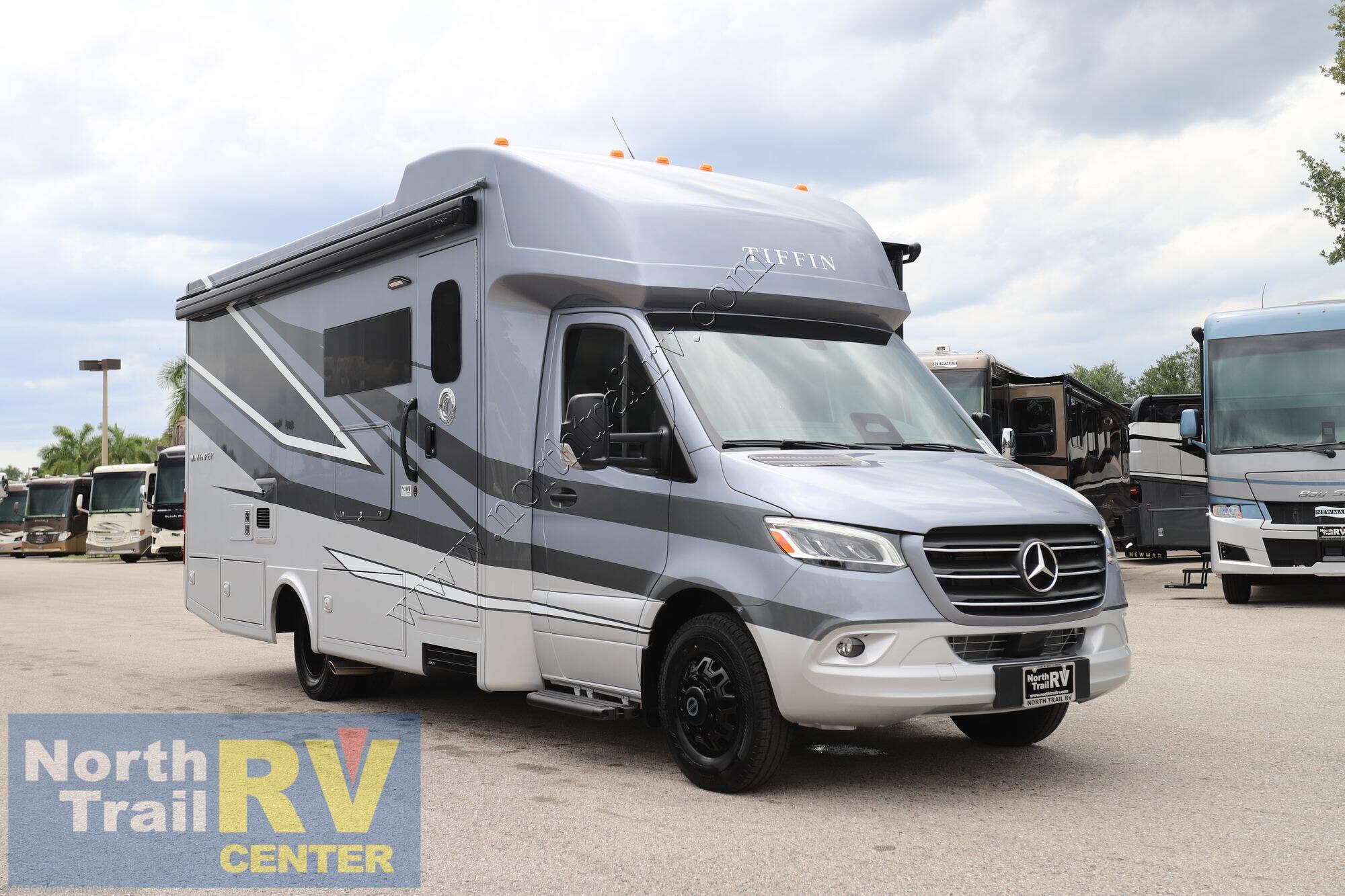 New 2027 Tiffin Wayfarer 25RW available in Fort Myers, Florida