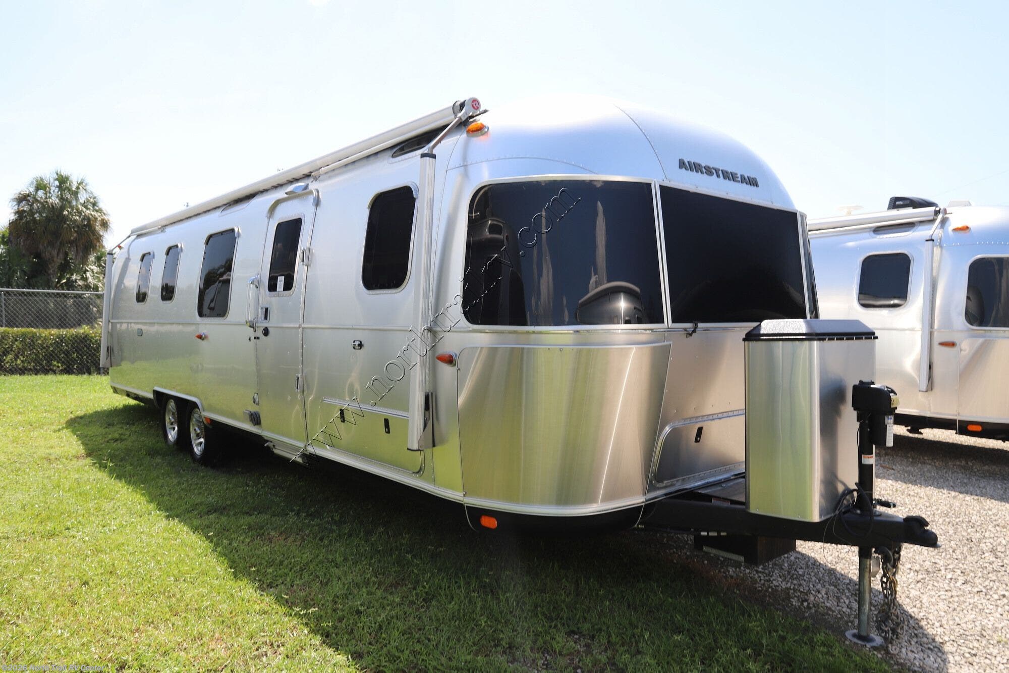 Used 2023 Airstream Classic 33FB TWIN available in Fort Myers, Florida
