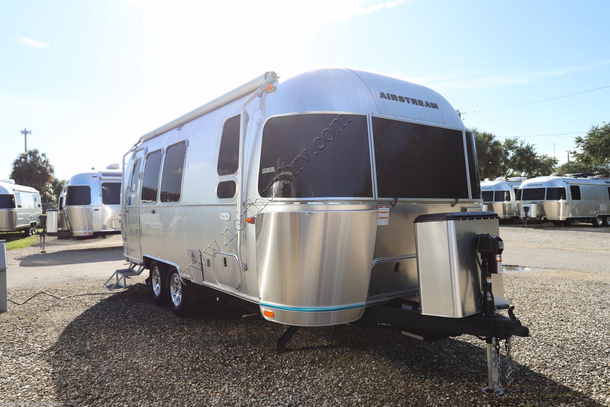 New 2027 Airstream Flying Cloud 23FB available in Fort Myers, Florida